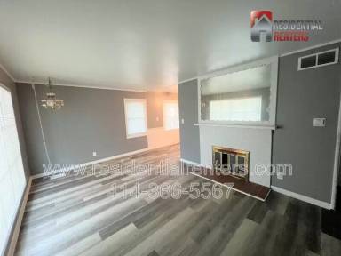 Main picture of 5657 N 58th St