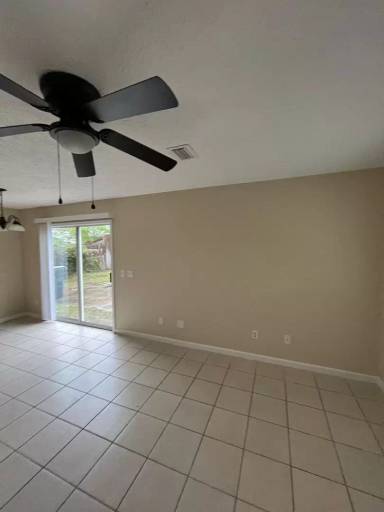 Main picture of 1305 E Highway 390