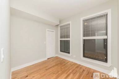 Main picture of 645 W Oakdale Ave