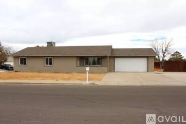 Main picture of 3502 N Buena Vista Ave
