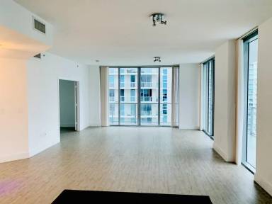 Main picture of Axis on Brickell