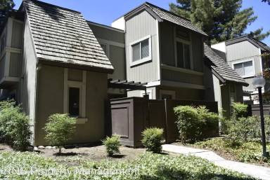 Main picture of 104 Luna Grande Cir
