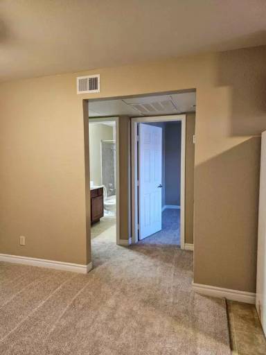 Main picture of 5295 Indian River Dr