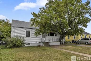 Main picture of 3345 Duff Ave