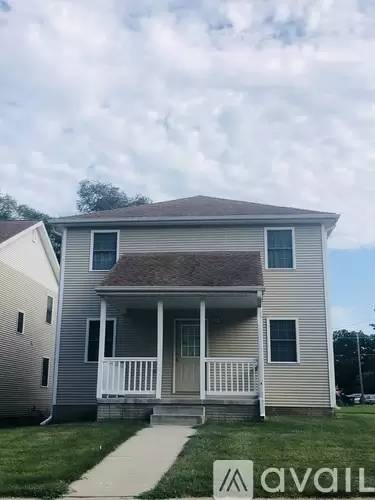 Main picture of 244 N 34th St