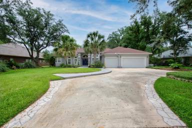 Main picture of 2760 Pebble Beach Dr