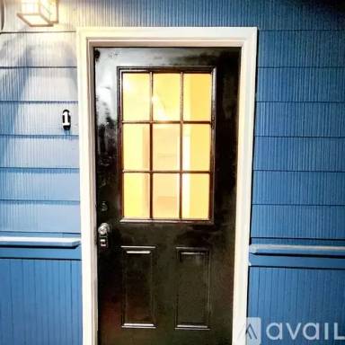 Main picture of 5331 NE Killingsworth St