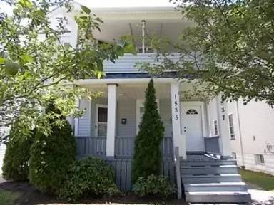 Main picture of 1535 Coutant Ave