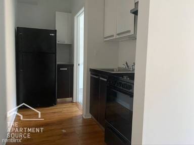 Main picture of 5054 N Winthrop Ave