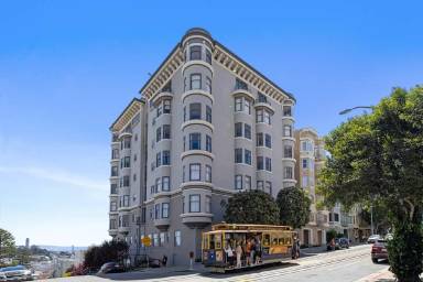 Main picture of 2164 Hyde St