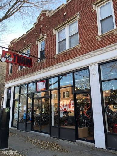 Main picture of 4710 N Damen Ave