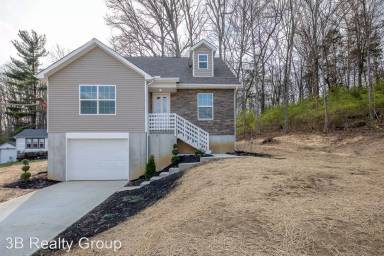 Main picture of 9587 Main Ave