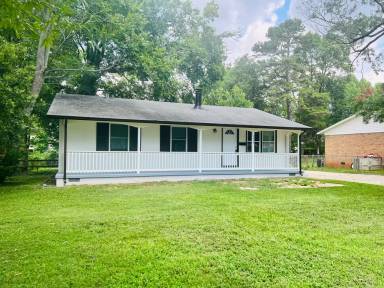 Main picture of 2408 Danforth Ln