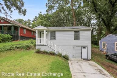 Main picture of 23 Bisbee Ave SE