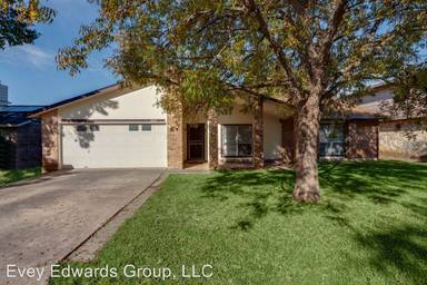 Main picture of 8323 Echo Willow Dr