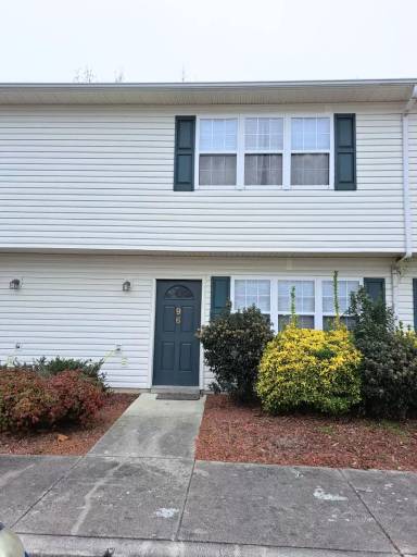 Main picture of 87 Century Ct