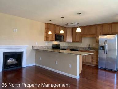 Main picture of Footprints on the Bay