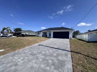 Main picture of 2117 NW 10th Ter