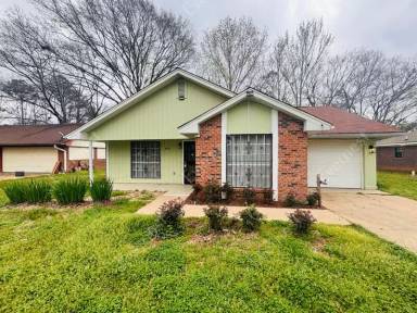 Main picture of 4953 Oak Leaf Dr