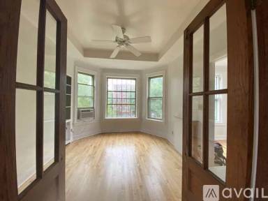 Main picture of 701 Reba Pl