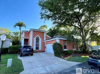 Main picture of 8091 Hampton Wood Dr