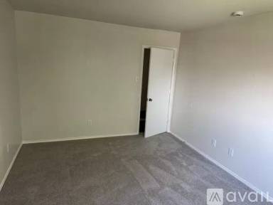 Main picture of 2914 Thistlewood Dr