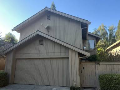 Main picture of 1973 Discovery Village Ln