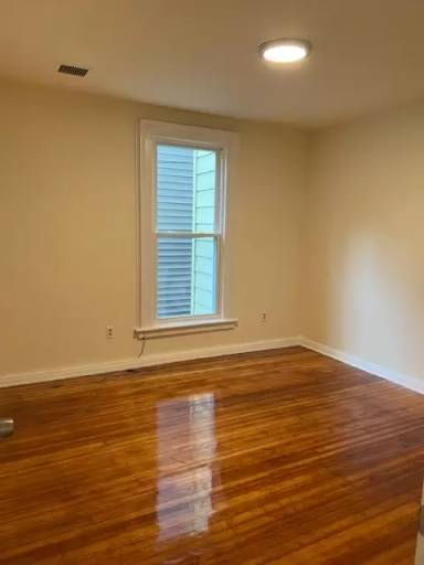 Main picture of 252 Church St