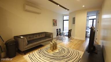Main picture of 434 Manhattan Ave