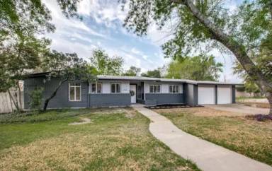 Main picture of 226 Shadywood Ln