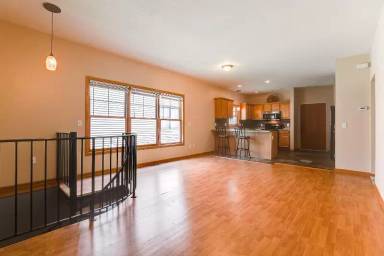 Main picture of 3128 Lyndale Ave S