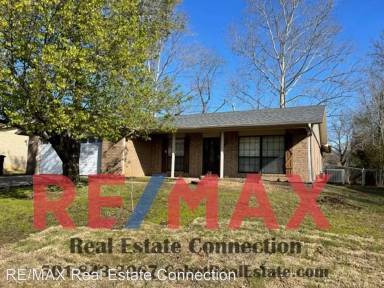 Main picture of 7 Cherry Ct