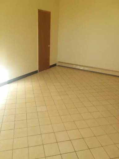 Main picture of 440 S 4th Ave