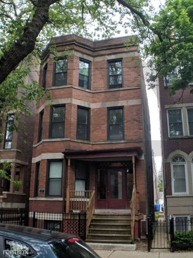 Main picture of 2730 N Wayne Ave