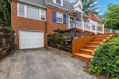 Main picture of 2472 Livingston Rd SW