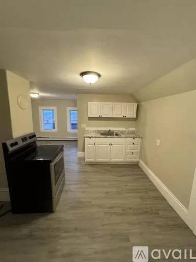 Main picture of 8 Bellevue St