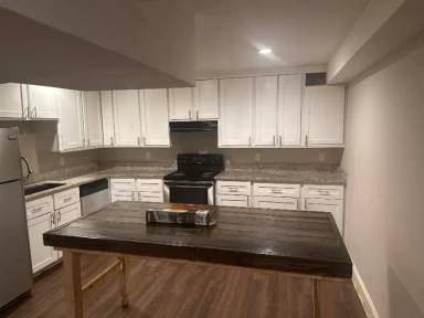 Main picture of 3520 Sir Johns Ct NW