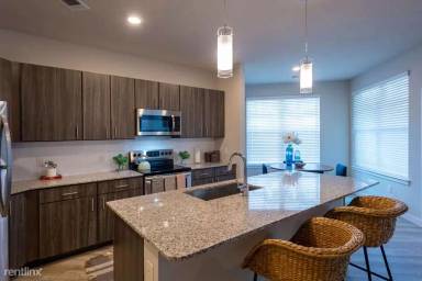 Main picture of 2911 Orchid Ranch Dr