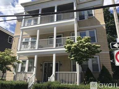 Main picture of 66 Boynton St