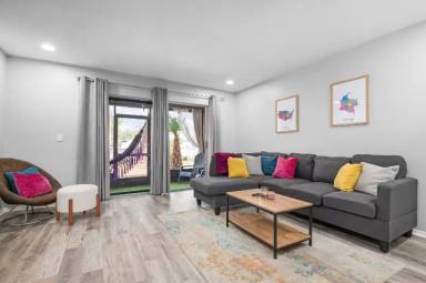 Main picture of 2744 Hidden Lake Blvd