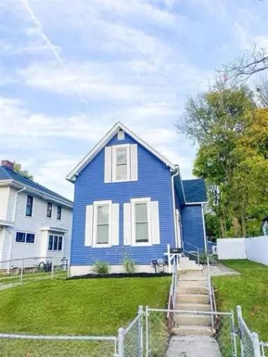 Main picture of 1131 N Keystone Ave