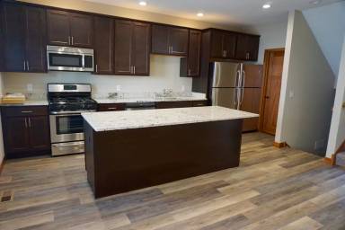 Main picture of 1109 8th St SE
