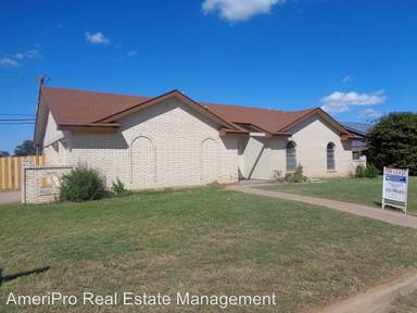 Main picture of 5309 Castle Rd