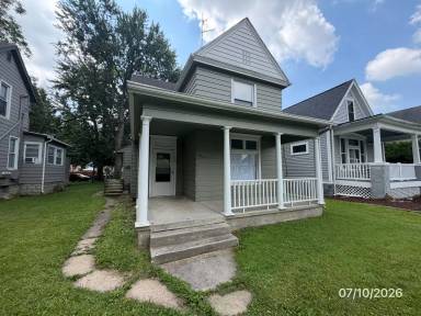 Main picture of 832 Columbia Ave