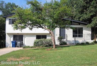 Main picture of 2329 Brookline Dr