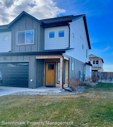 Main picture of 1605 Westwood Cir
