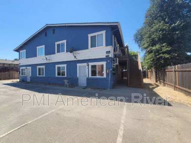 Main picture of 3729 Balsam St