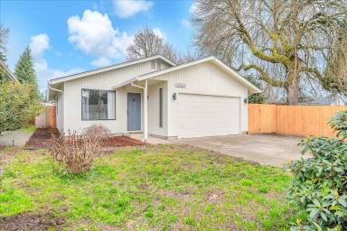 Main picture of 33767 SE Santosh St