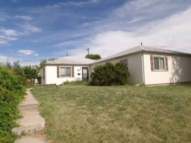 Main picture of 1501 N Cedar St