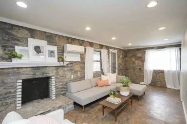 Main picture of 329 Vivelle Ave